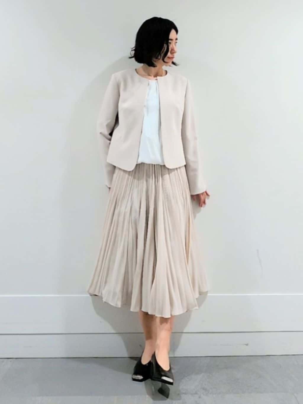 ミズタさんの「UNTITLED｜【透けにくい/ウエストイン見え】タックブラウス」を使ったコーディネート