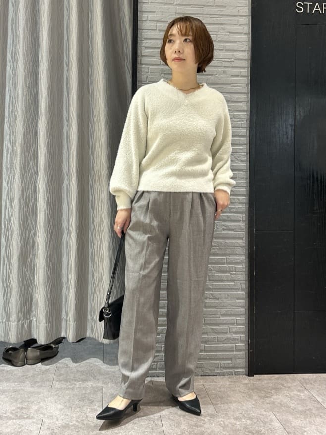 ga_riさんの「THE SHOP TK｜【洗える】上品にきらめく フェザーラメニット」を使ったコーディネート