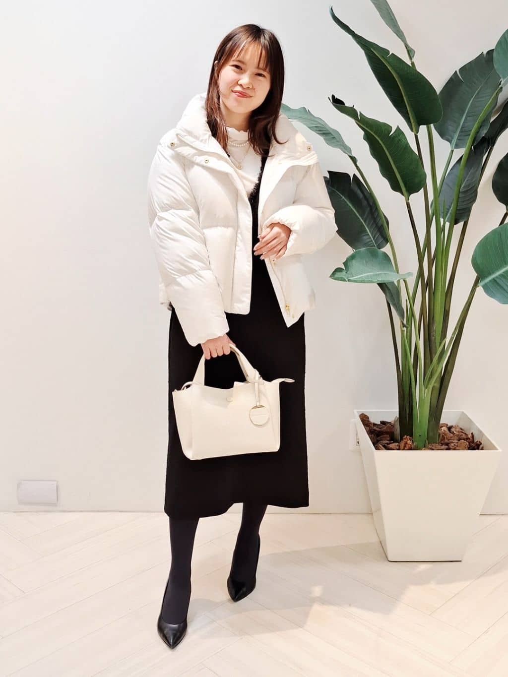YuKaRiさんの「UNTITLED｜【トレンド/撥水機能/防寒】ショートダウンコート」を使ったコーディネート