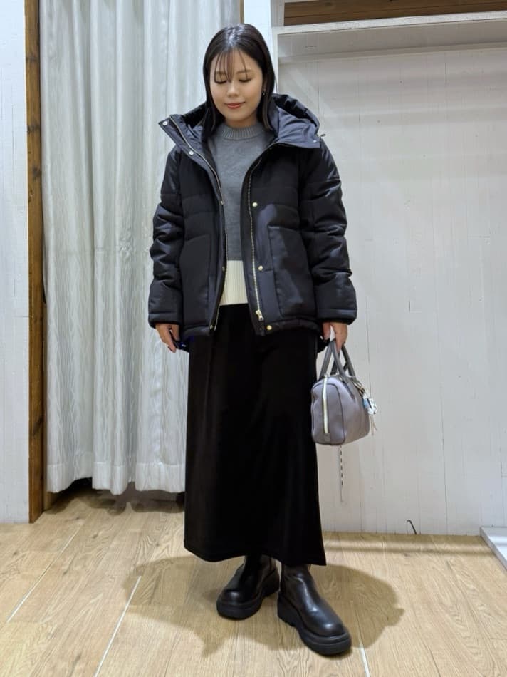 chさんの「THE SHOP TK｜【すっきり見えシルエット】上品ふわもこ中綿ブルゾン」を使ったコーディネート