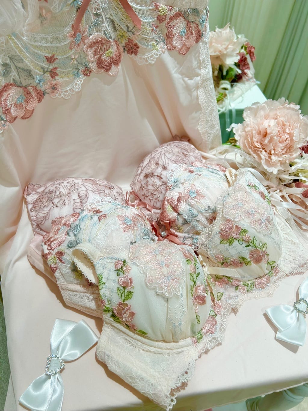 hachiさんの「Risa Magli｜リピネ ブラジャー （D-F） ＜S Make Type＞」を使ったコーディネート