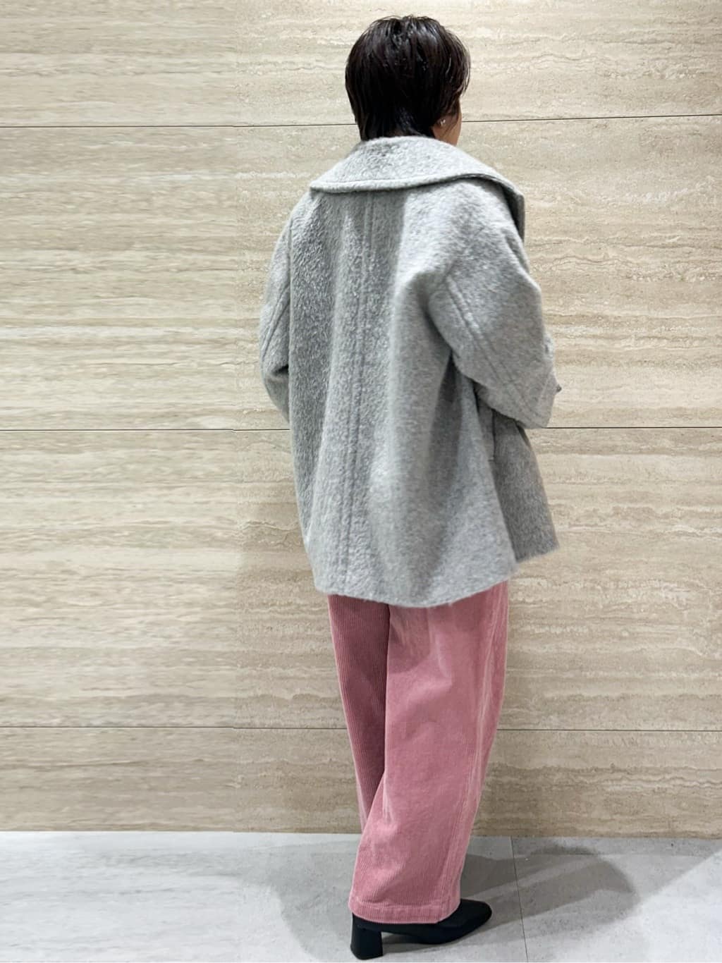 NAMIさんの「OPAQUE.CLIP｜【es】《Mapel／マペル》シャギーミドルコート」を使ったコーディネート