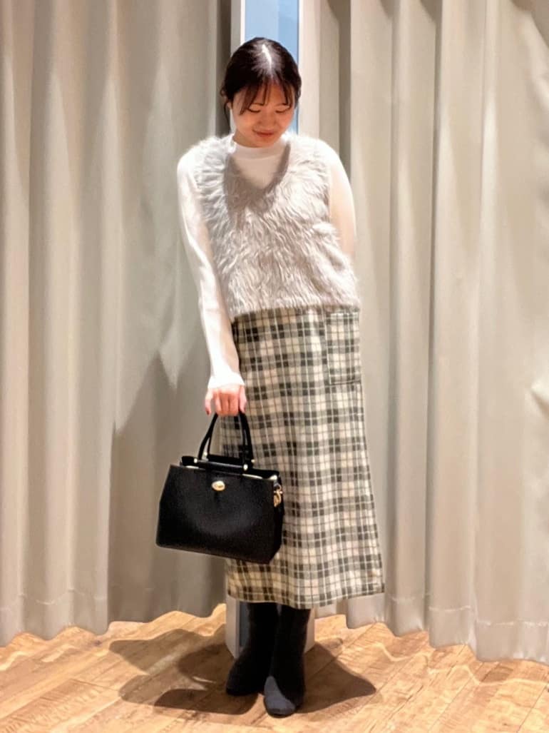 もんちゃんさんの「SHOO･LA･RUE｜起毛ニットブーツ」を使ったコーディネート