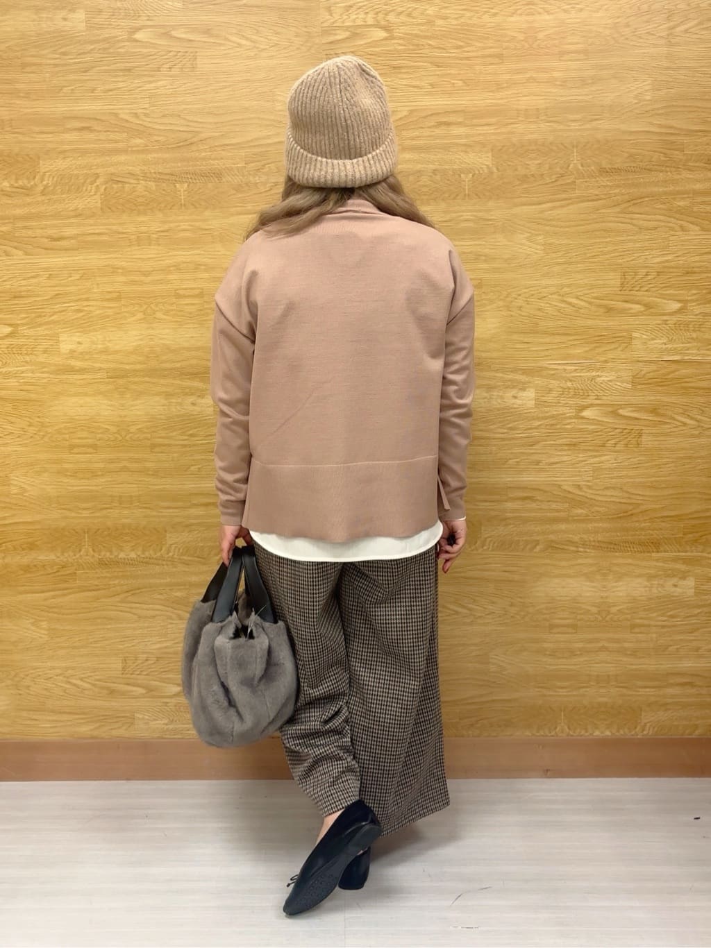 ぁむさんの「SHOO･LA･RUE｜【洗濯機可/S-LL】体型カバーにも ガウチョパンツ」を使ったコーディネート