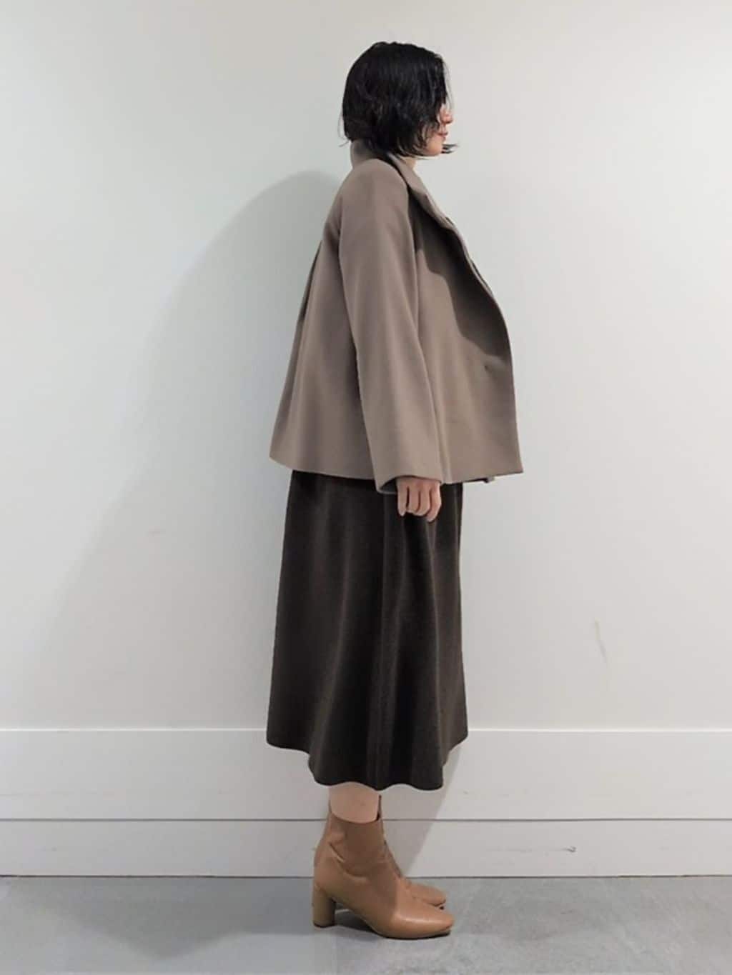 ミズタさんの「UNTITLED｜【着回しが効く／オンオフアウター】ウールショートコート」を使ったコーディネート