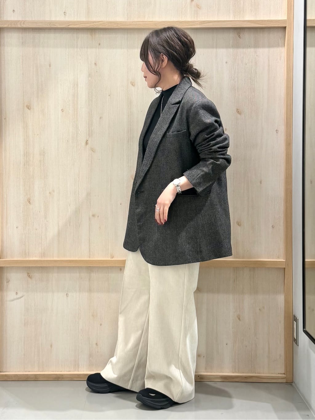 nanaさんの「THE SHOP TK｜【洗えるアウター】ヘリンボーン＆チェック柄ジャケット」を使ったコーディネート