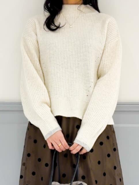 moeさんの「grove｜【洗える】ふんわりウール混ボトルネックニット」を使ったコーディネート