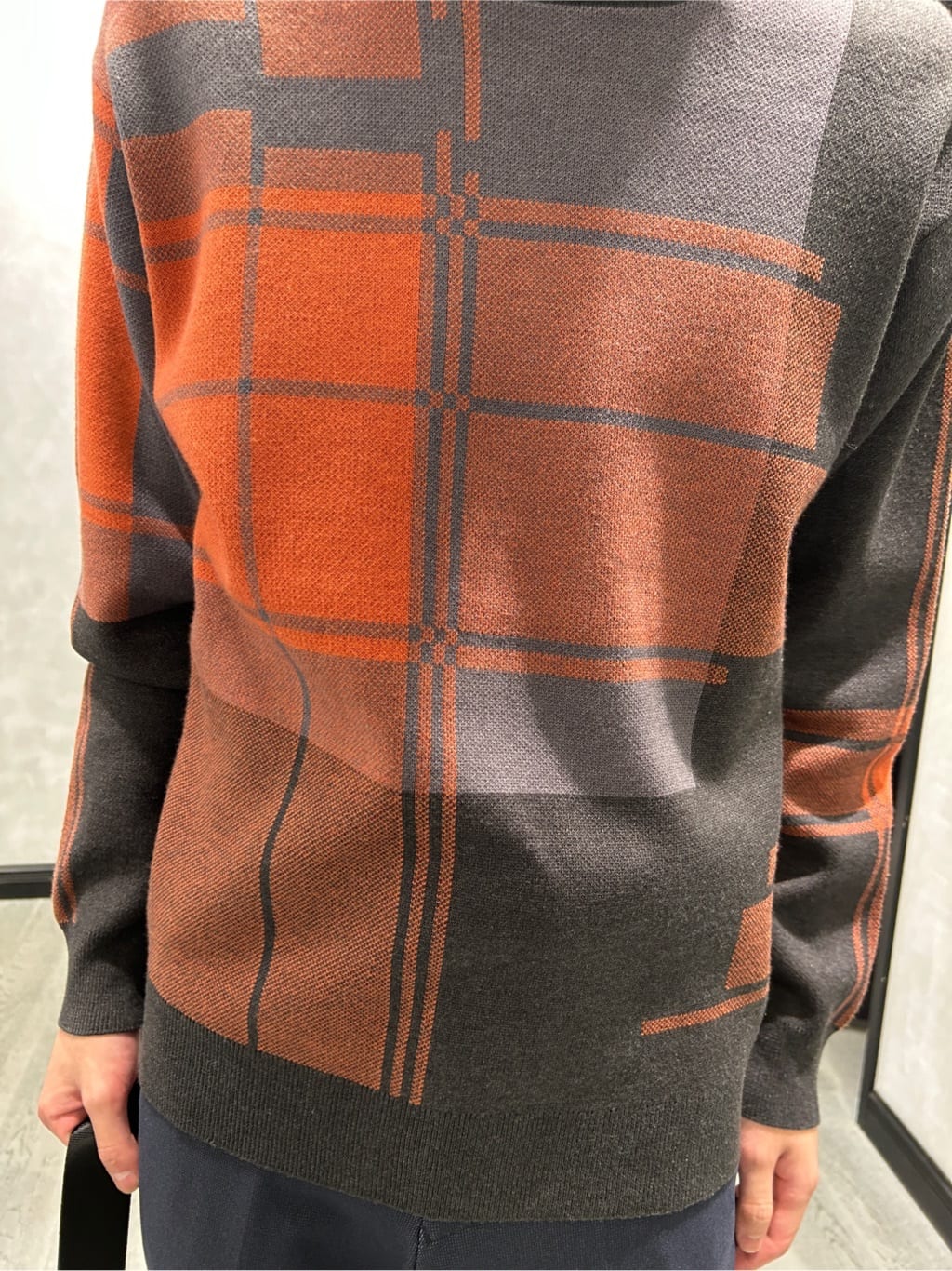 ruiさんの「TAKEO KIKUCHI｜ランダム チェック ジャカード ニット」を使ったコーディネート