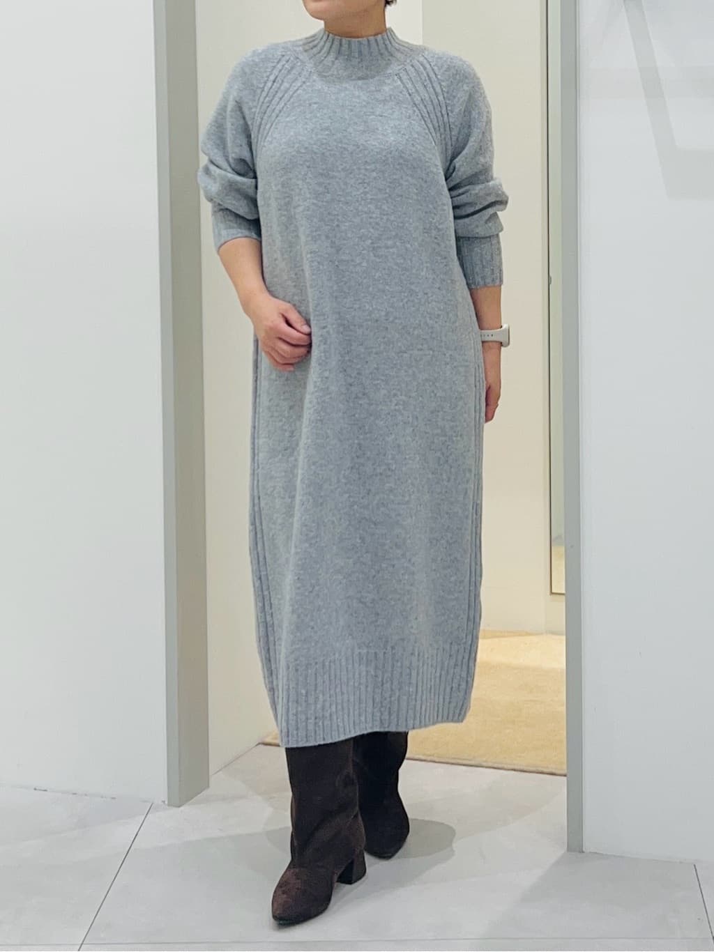 タナさんの「THE SHOP TK｜【すっきり見えシルエット】上品ふわもこ中綿ブルゾン」を使ったコーディネート