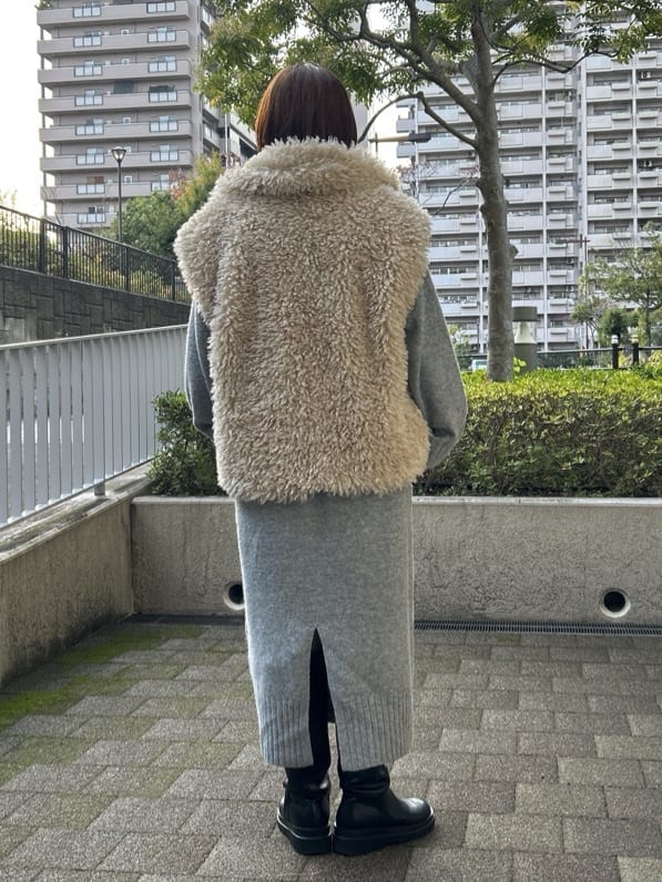 ga_riさんの「THE SHOP TK｜プラスするだけでこなれ見え ボアベスト」を使ったコーディネート