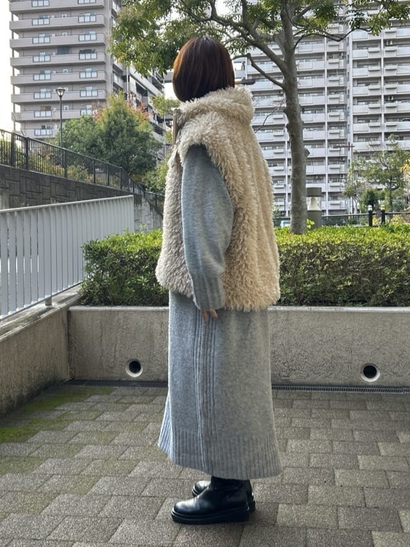 ga_riさんの「THE SHOP TK｜プラスするだけでこなれ見え ボアベスト」を使ったコーディネート