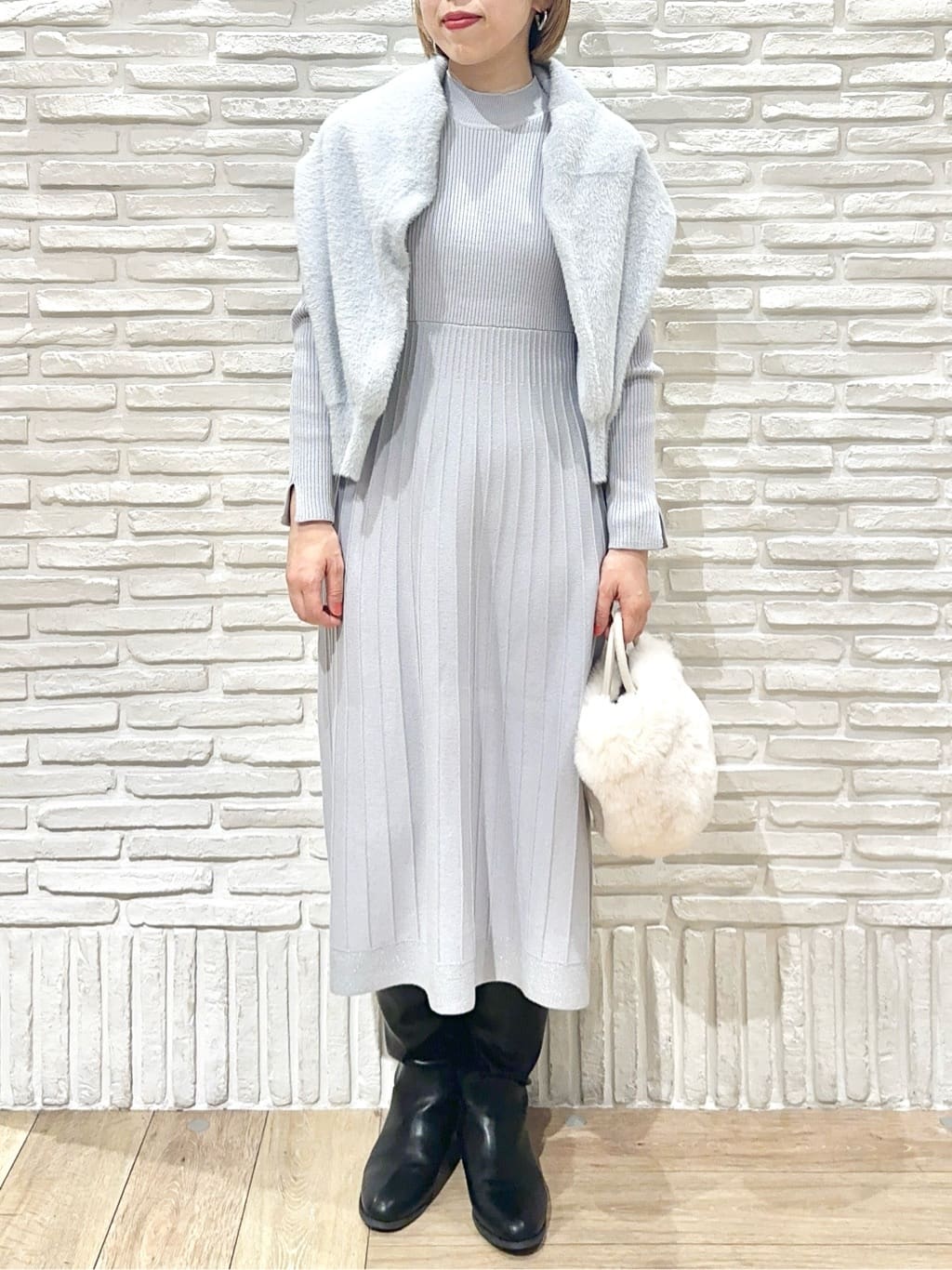 Hana...eさんの「index｜ラメフェザープルオーバーセット ニットワンピース【洗濯機OK】《XS～LL》」を使ったコーディネート