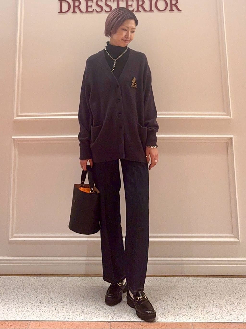 renaさんの「DRESSTERIOR｜シルクブレンドメリノウールリブプルオーバー」を使ったコーディネート