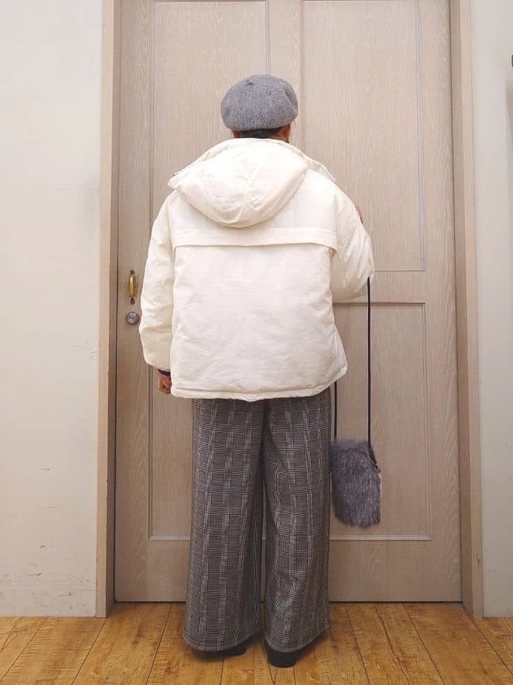 とろろさんの「SHOO･LA･RUE｜【撥水/あったか】たっぷり着られる 中綿モンスターショートコート」を使ったコーディネート