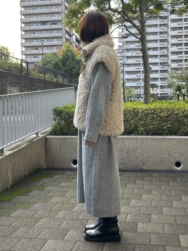ga_riさんの「THE SHOP TK｜プラスするだけでこなれ見え ボアベスト」を使ったコーディネート