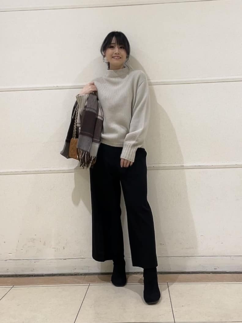 watanabeさんの「UNTITLED｜【洗える】スポンディッシュ ボトルネックニット」を使ったコーディネート