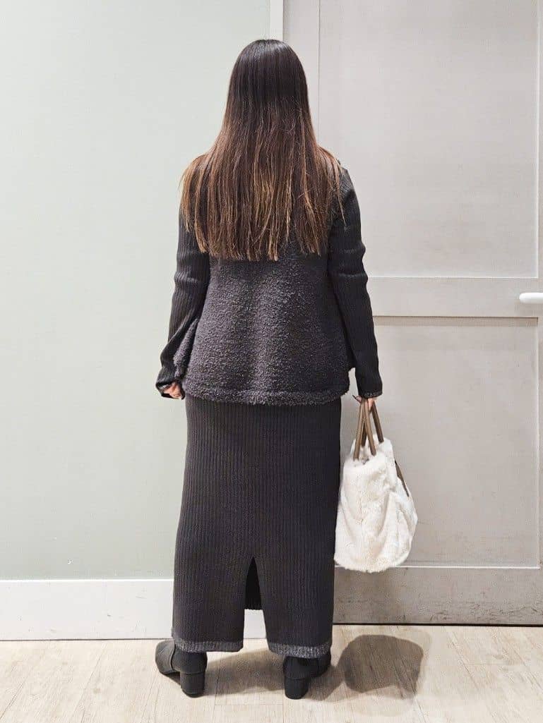maiさんの「grove｜【2点SET/体型カバー】一枚で決まる、ペプラムベスト&times;ニットワンピース」を使ったコーディネート