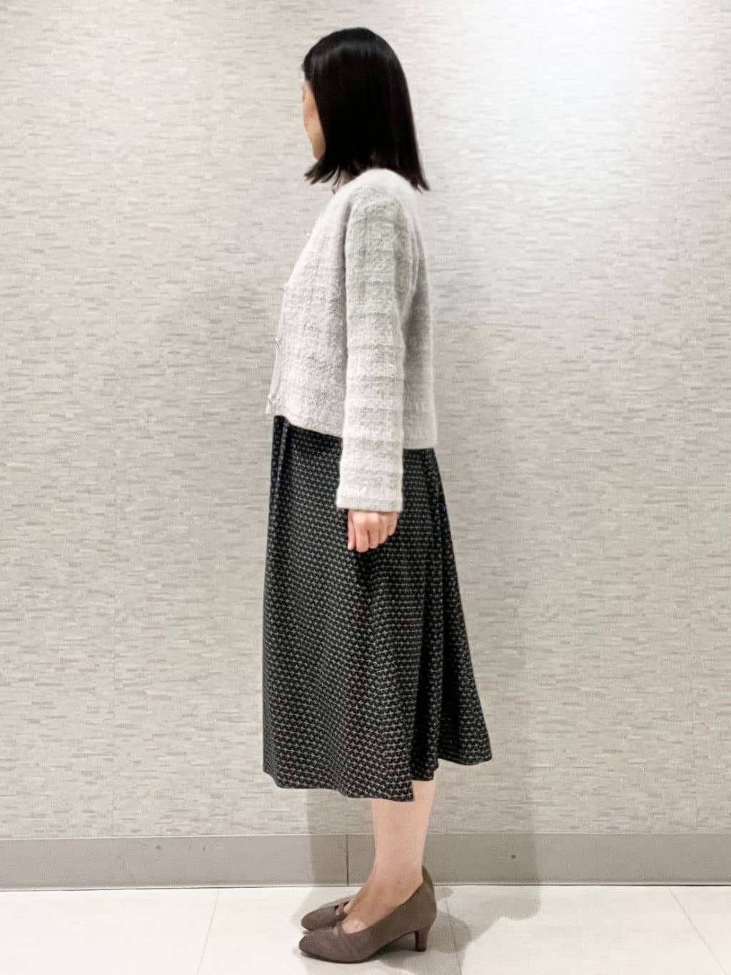 marikoさんの「Reflect｜【お食事会やお出かけに◎】ふんわりジャカード編みカーディガン」を使ったコーディネート