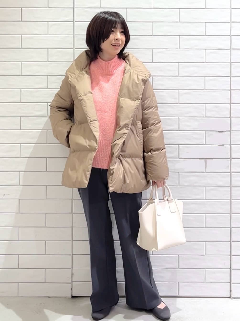しおりさんの「OPAQUE.CLIP｜ふわふわハイネックニット【洗濯機OK】」を使ったコーディネート