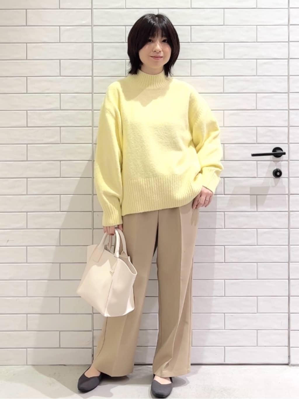 しおりさんの「OPAQUE.CLIP｜ふわふわハイネックニット【洗濯機OK】」を使ったコーディネート