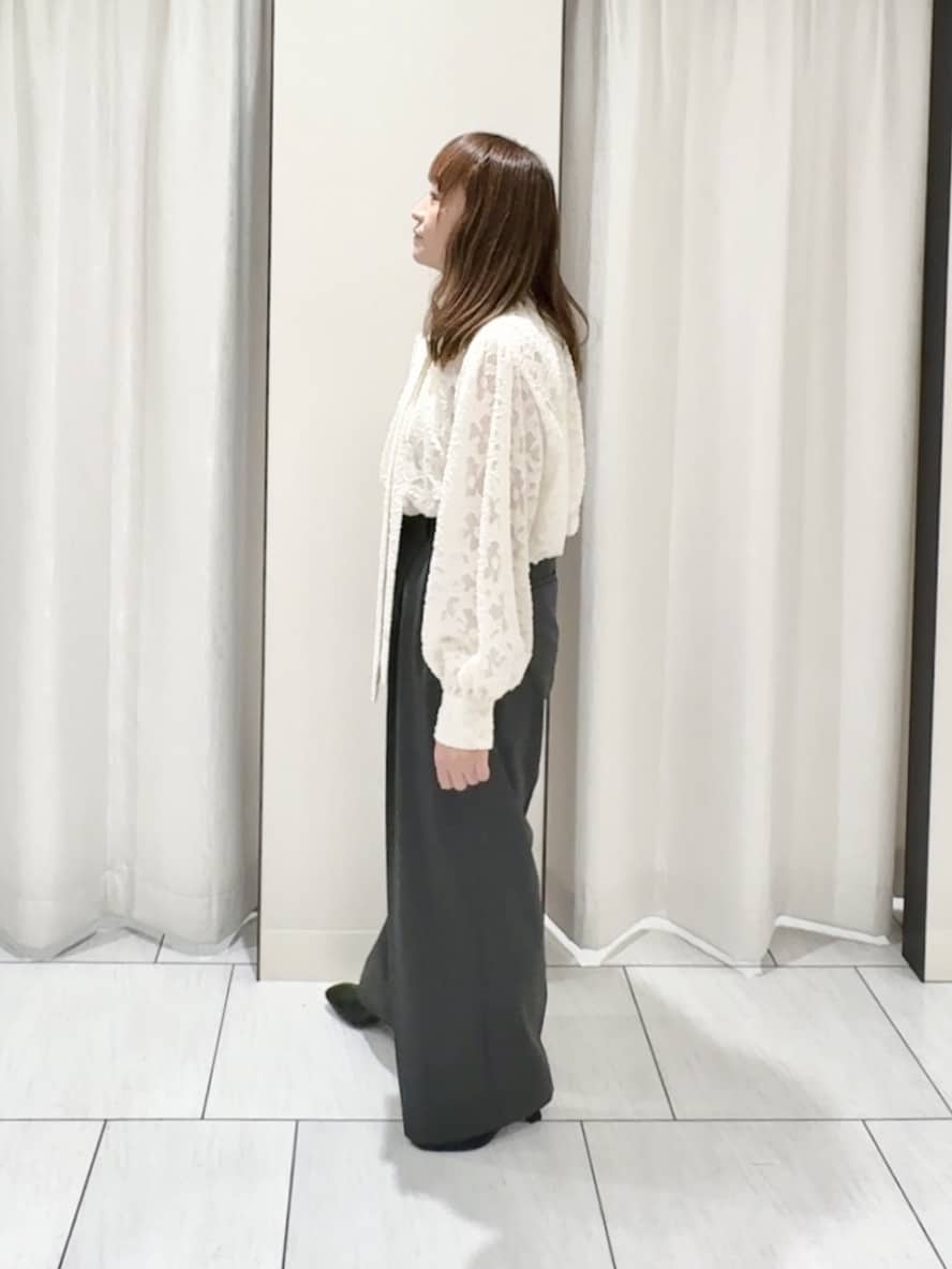 ʏᴜᴋɪᴋᴏさんの「UNTITLED｜【ゆったりサイズ／着丈短め】ジップニットカーディガン」を使ったコーディネート