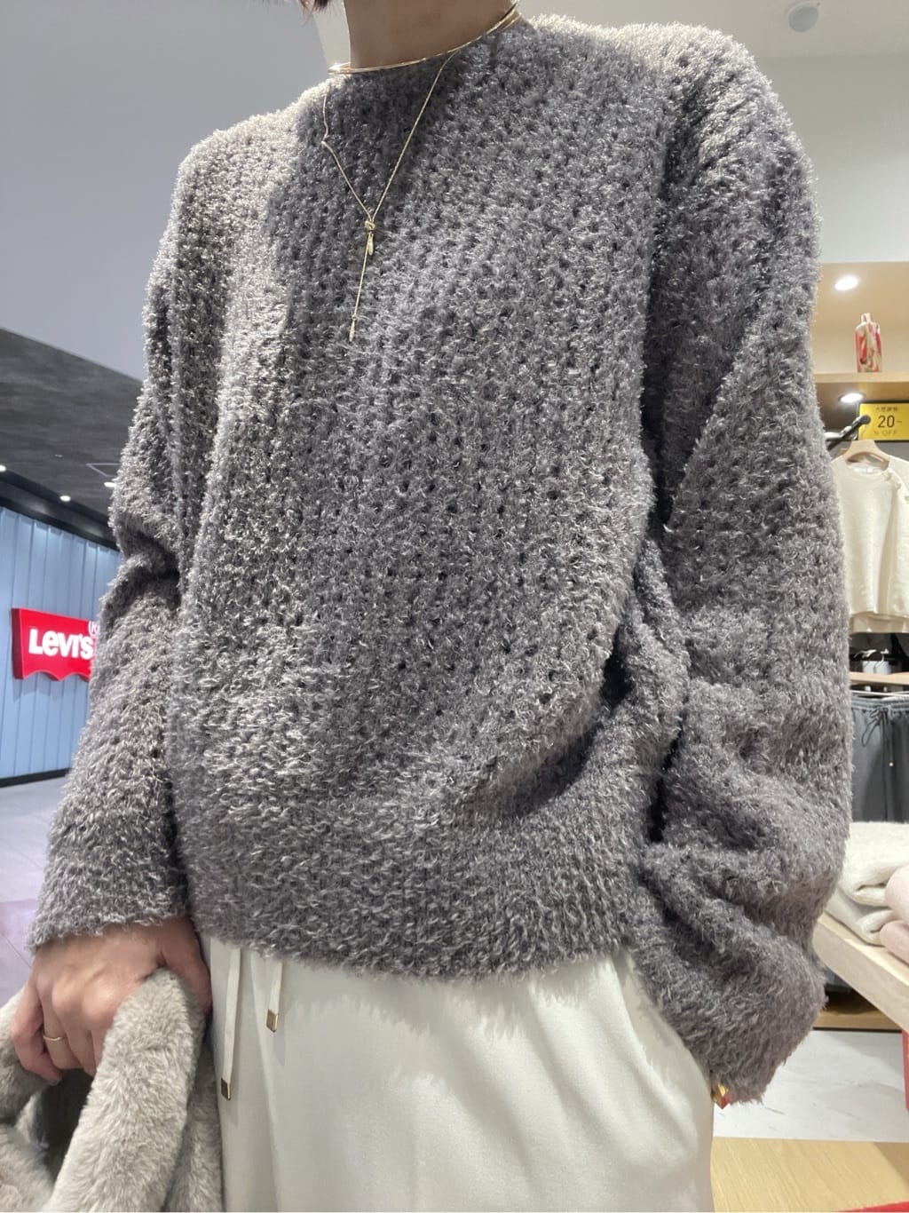 あいさんの「OPAQUE.CLIP｜モールヤーンメッシュニット【洗濯機OK】」を使ったコーディネート