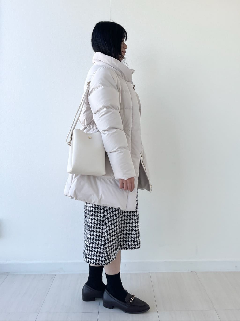 Mori Moriさんの「index｜KAWADAダウンドロストミドルコート【撥水／洗濯機OK／2WAY／静電気防止裏地】《XS～3L》」を使ったコーディネート