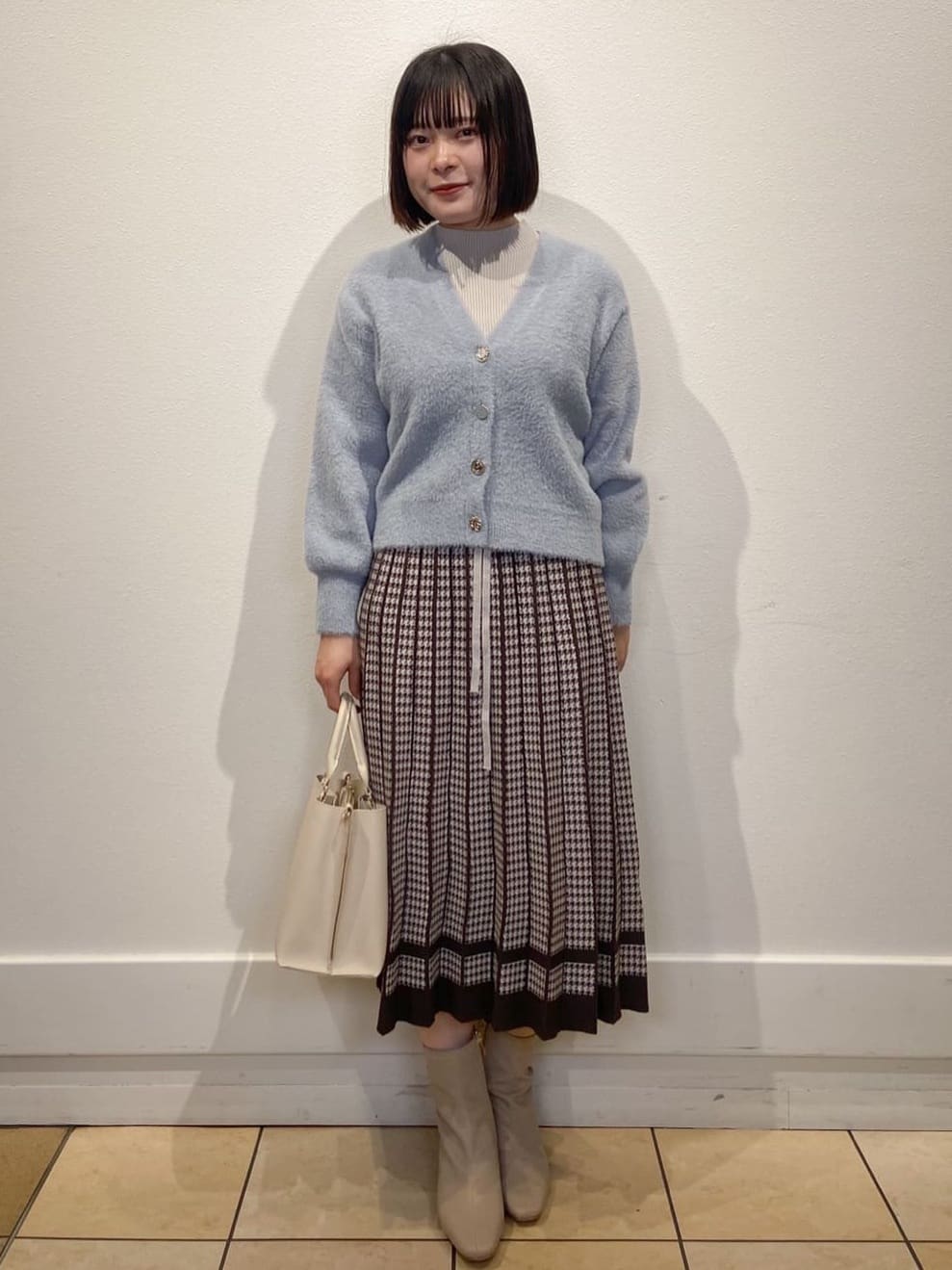 kimiさんの「index｜千鳥チェックバイカラーニットワンピース【洗濯機OK／抗ピル】」を使ったコーディネート
