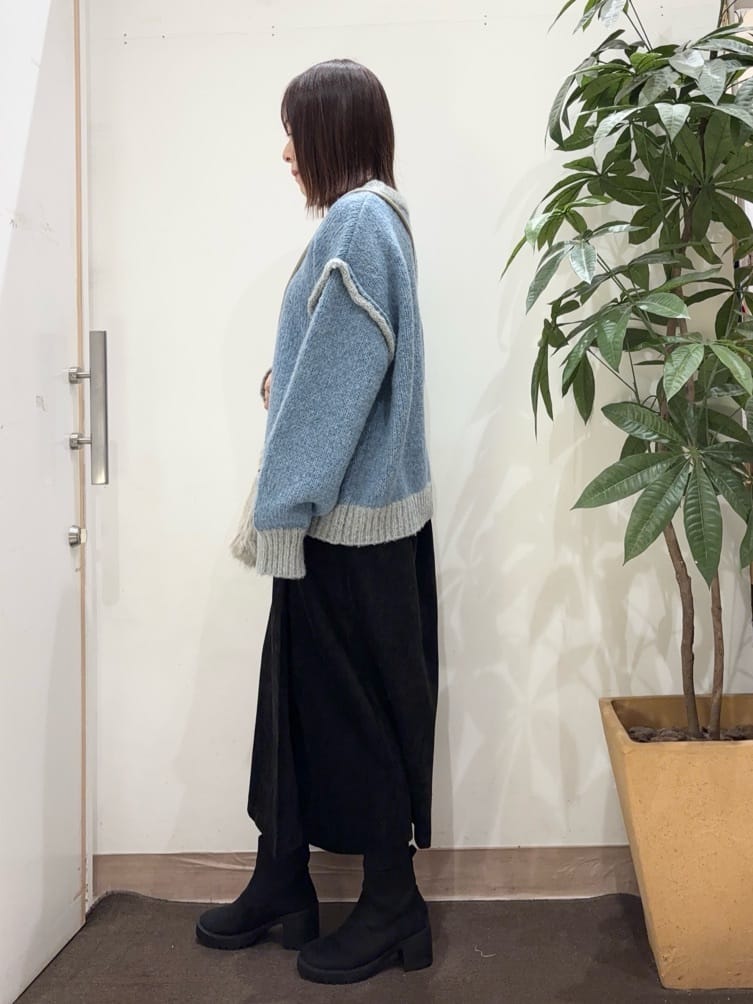 宗形さんの「SHOO･LA･RUE｜【S-LL】Iラインできれい見え モール風ナロースカート」を使ったコーディネート