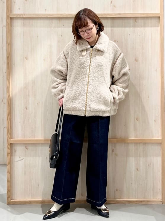nakoさんの「THE SHOP TK｜マシュマロタッチ ボアボンバージャケット」を使ったコーディネート
