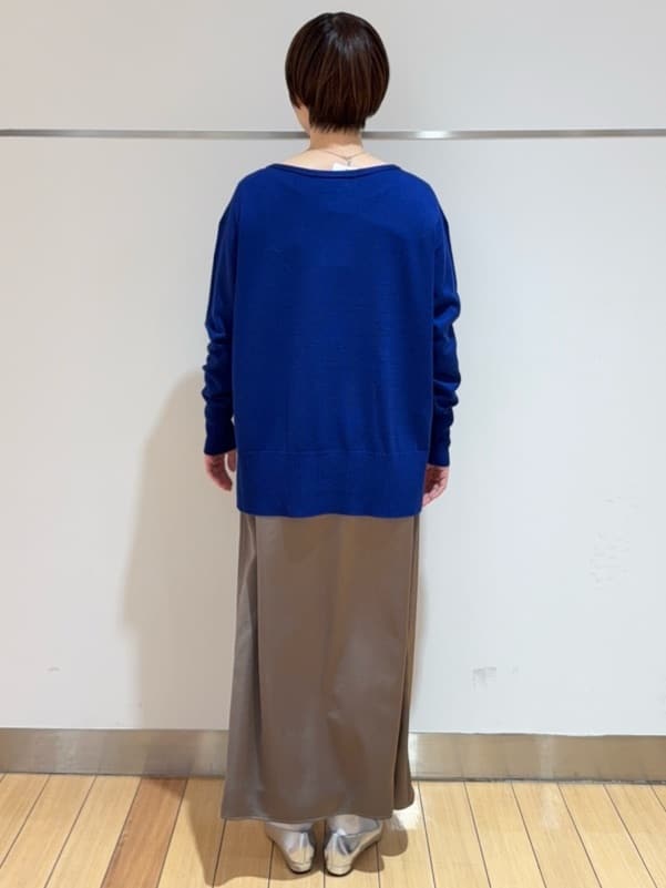 あやさんの「UNTITLED｜【ウエストゴム/洗える】サテンナロースカート」を使ったコーディネート