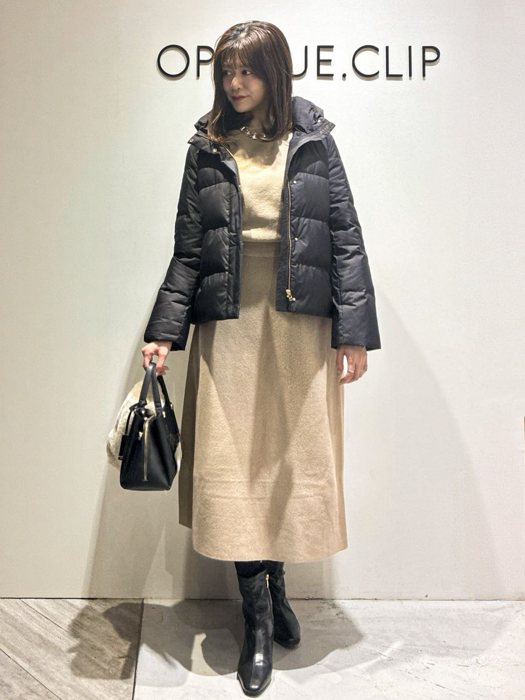 もんちゃんさんの「OPAQUE.CLIP｜サイド編地切替ニットトップス／セットアップ対応【洗濯機OK】」を使ったコーディネート