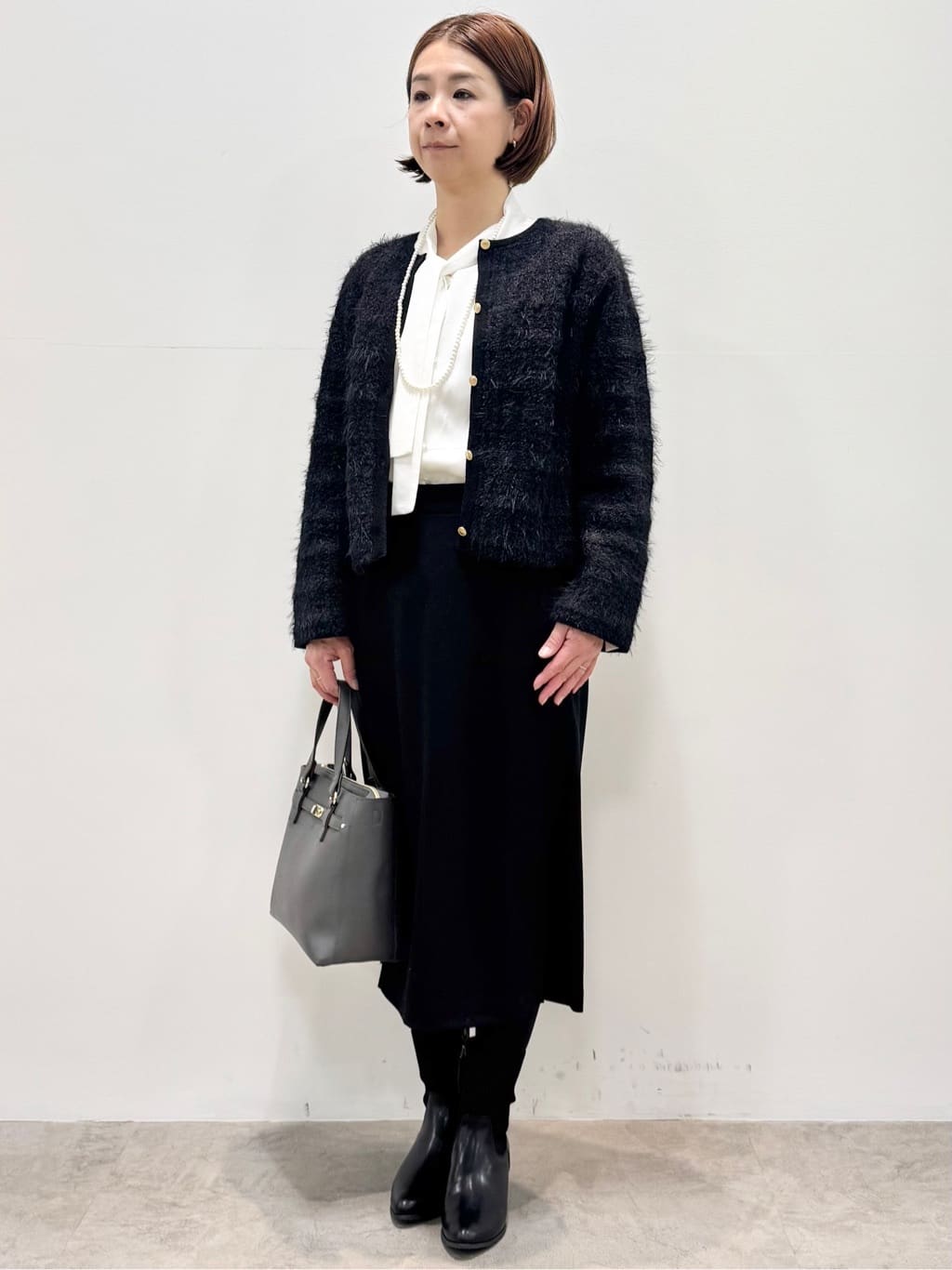 koyaさんの「Reflect｜【お食事会やお出かけに◎】ふんわりジャカード編みカーディガン」を使ったコーディネート