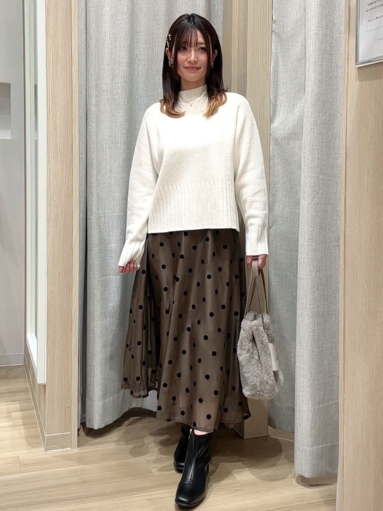 Fumikaさんの「grove｜【洗える】バックリブ切替ニット」を使ったコーディネート