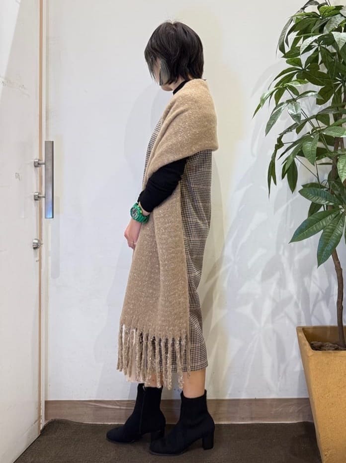 misakiさんの「SHOO･LA･RUE｜【2点セット/洗濯機可】時短でコーデが決まる ジャンドレ+リブインナー」を使ったコーディネート