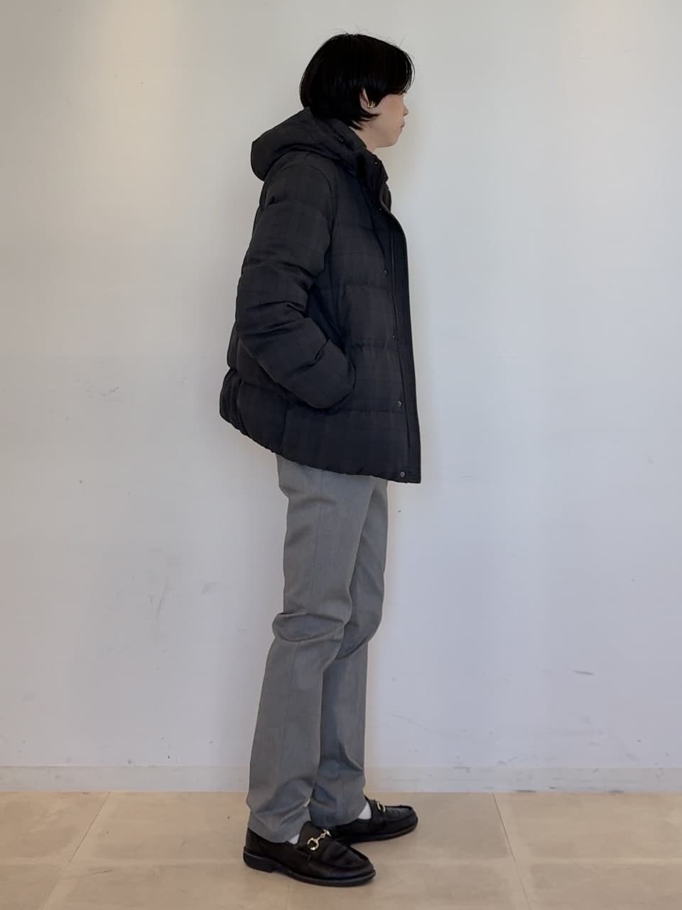 Tightさんの「TAKEO KIKUCHI｜【LIMITED】ワンポイント刺繍ケーブルニット」を使ったコーディネート
