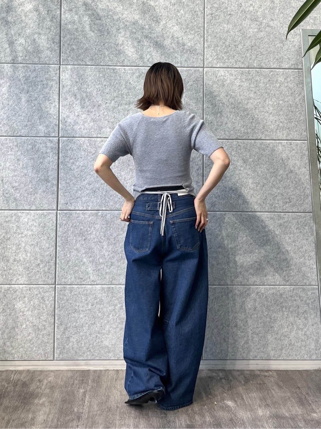 Harukaさんの「INDIVI｜バレルデニムパンツ」を使ったコーディネート