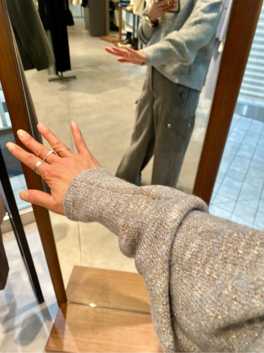 mari_831さんの「INDIVI｜ワンショルダーボアトート」を使ったコーディネート