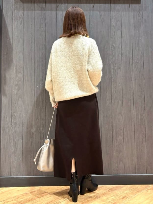 meiさんの「SHOO･LA･RUE｜【S-LL】上品なレースハイネックトップス」を使ったコーディネート