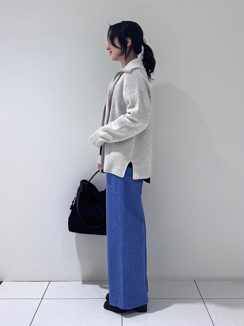 そんさんの「INDIVI｜【洗える】カラーネップ ダブルジップカーディガン」を使ったコーディネート