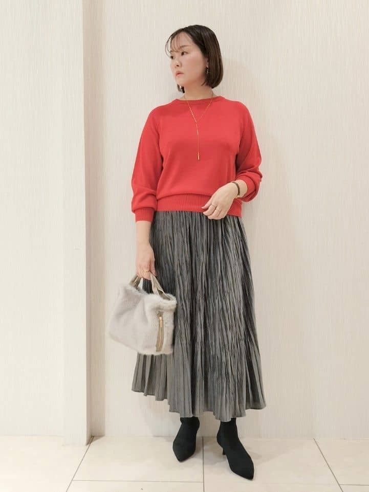 naokoさんの「UNTITLED｜【8色展開／コンパクト丈】レーヨン混 コクーンニット」を使ったコーディネート