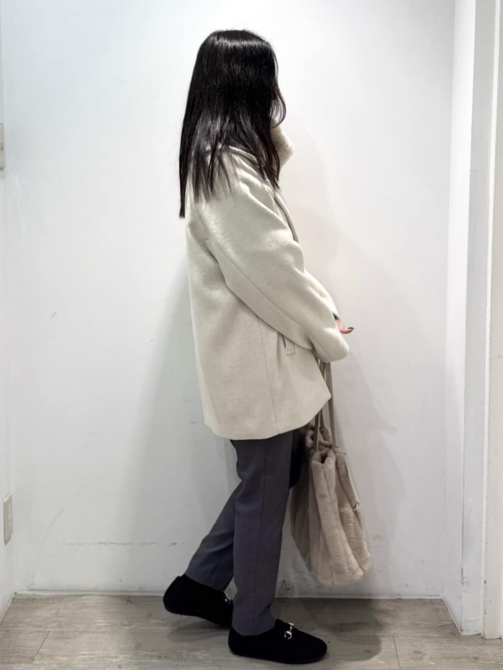 yuicciさんの「OPAQUE.CLIP｜カシミヤブレンドウールミドルピーコート」を使ったコーディネート