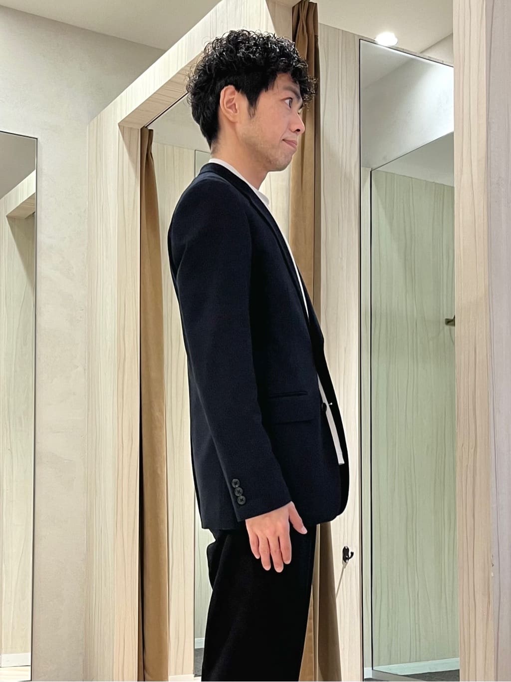URAさんの「TAKEO KIKUCHI｜【Sサイズ～】尾州織 ピンヘッドムリネ ジャケット」を使ったコーディネート