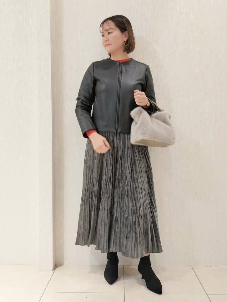 naokoさんの「UNTITLED｜【8色展開／コンパクト丈】レーヨン混 コクーンニット」を使ったコーディネート