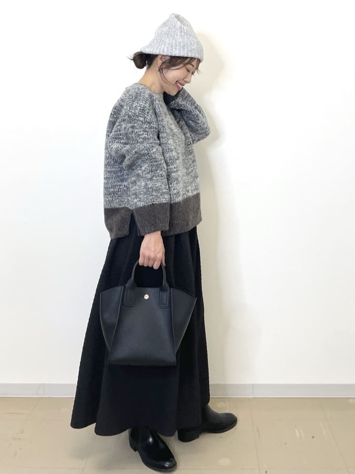 Akiさんの「OPAQUE.CLIP｜カラーMIXミドルゲージニット【洗濯機OK】」を使ったコーディネート