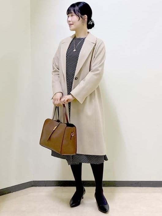  beni_gingerさんの「Reflect｜【通勤/お出かけ◎】ジオメプリントクラシカルワンピース」を使ったコーディネート