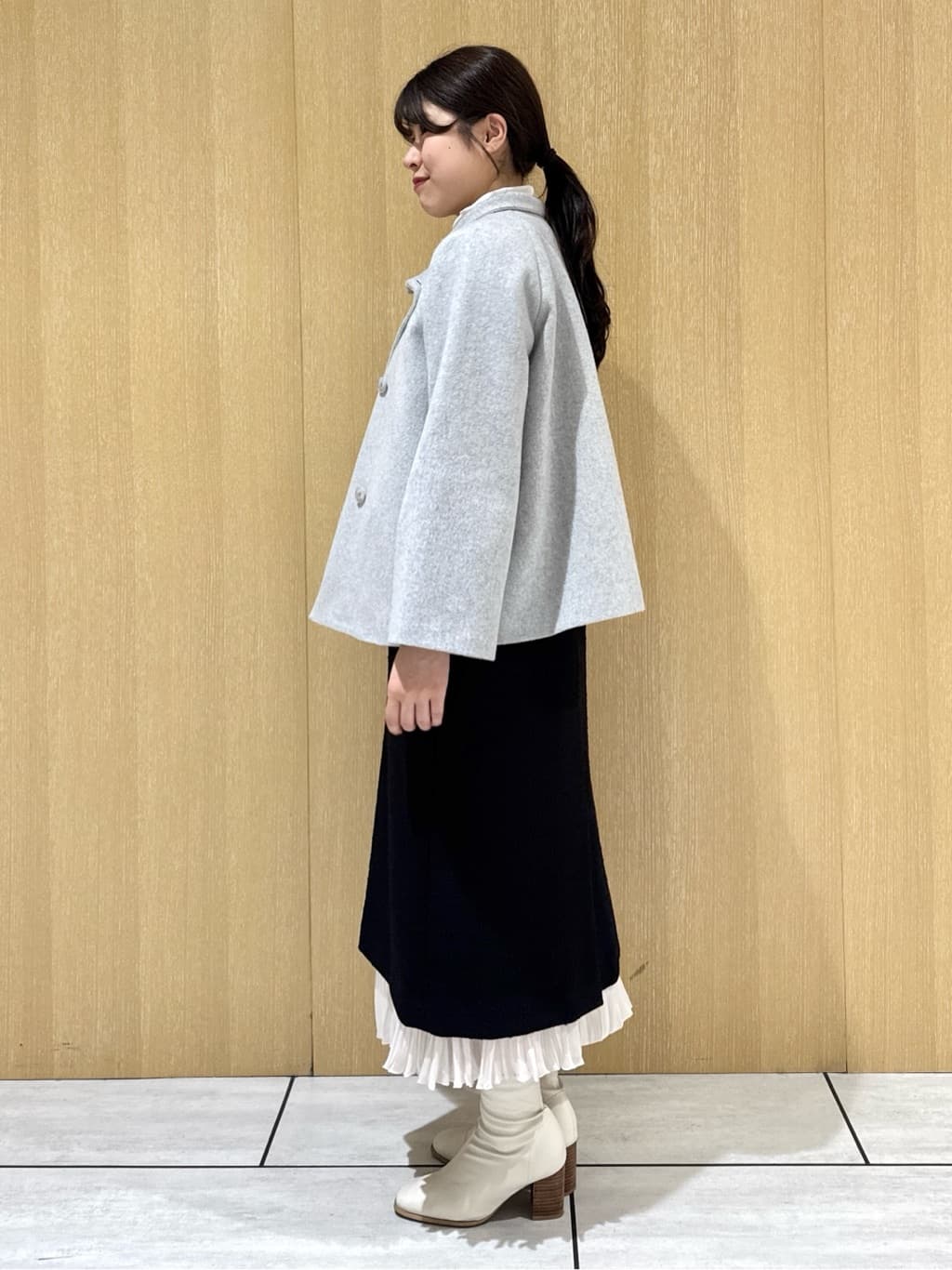 nanaさんの「UNTITLED｜【着回しが効く／オンオフアウター】ウールショートコート」を使ったコーディネート