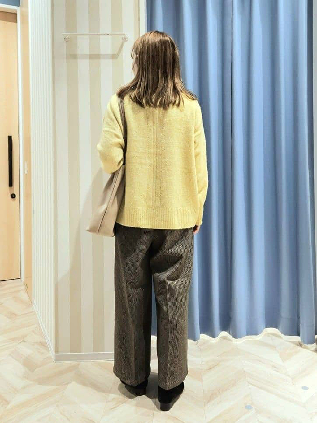 Ikumiさんの「SHOO･LA･RUE｜【洗濯機可/S-LL】インせず着られる ふわふわハイネックニット」を使ったコーディネート