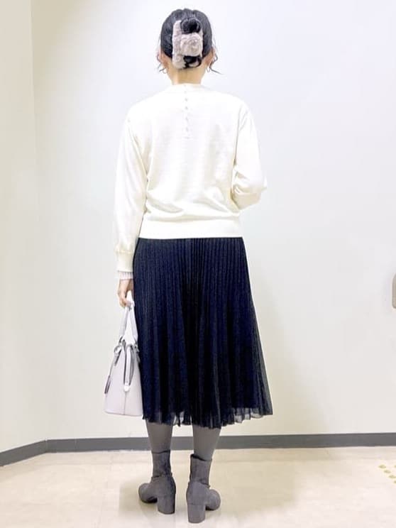  beni_gingerさんの「Reflect｜【秋映え／重ね着風スタイルに◎】フリルプリーツスリーブニット」を使ったコーディネート
