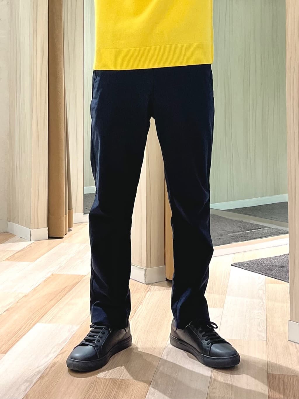 URAさんの「TAKEO KIKUCHI｜【Air Palette Knit】ワンポイント カラーニット プルオーバー」を使ったコーディネート